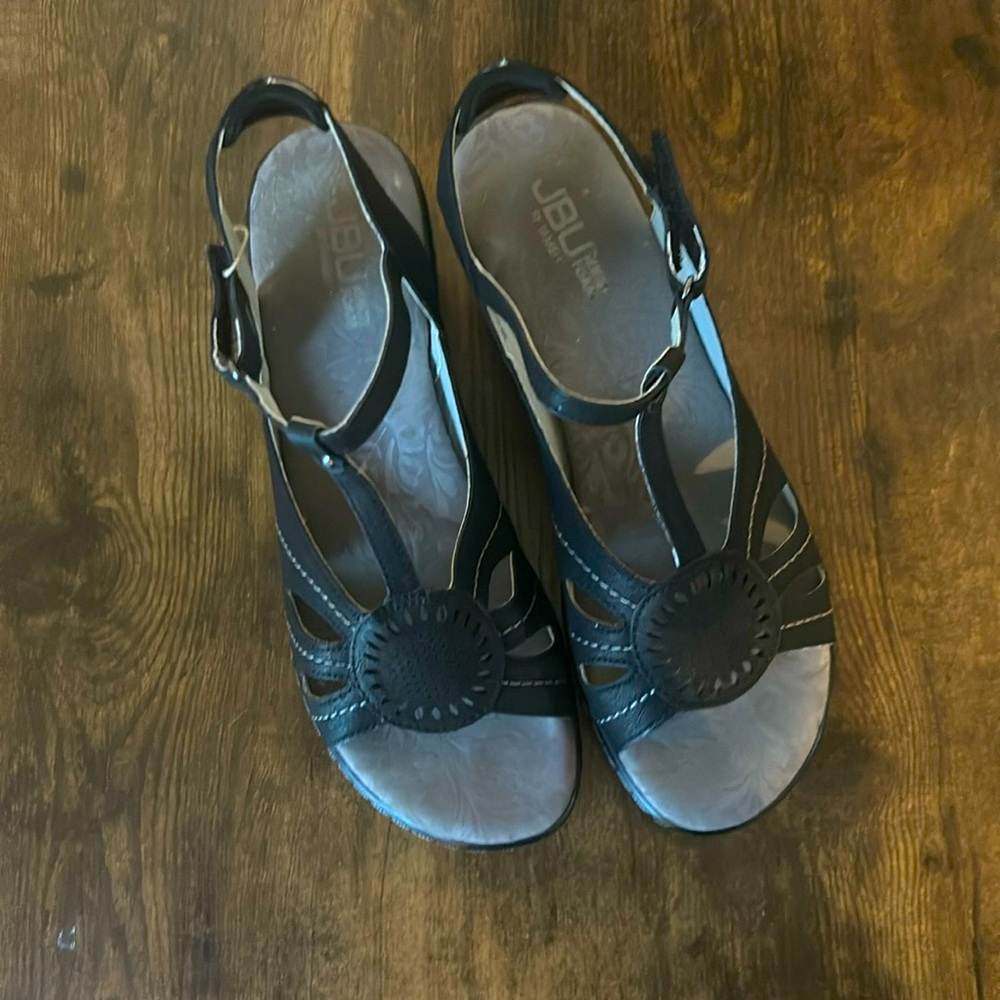 JBU SIZE 9